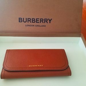 Burberry womens leather wallet